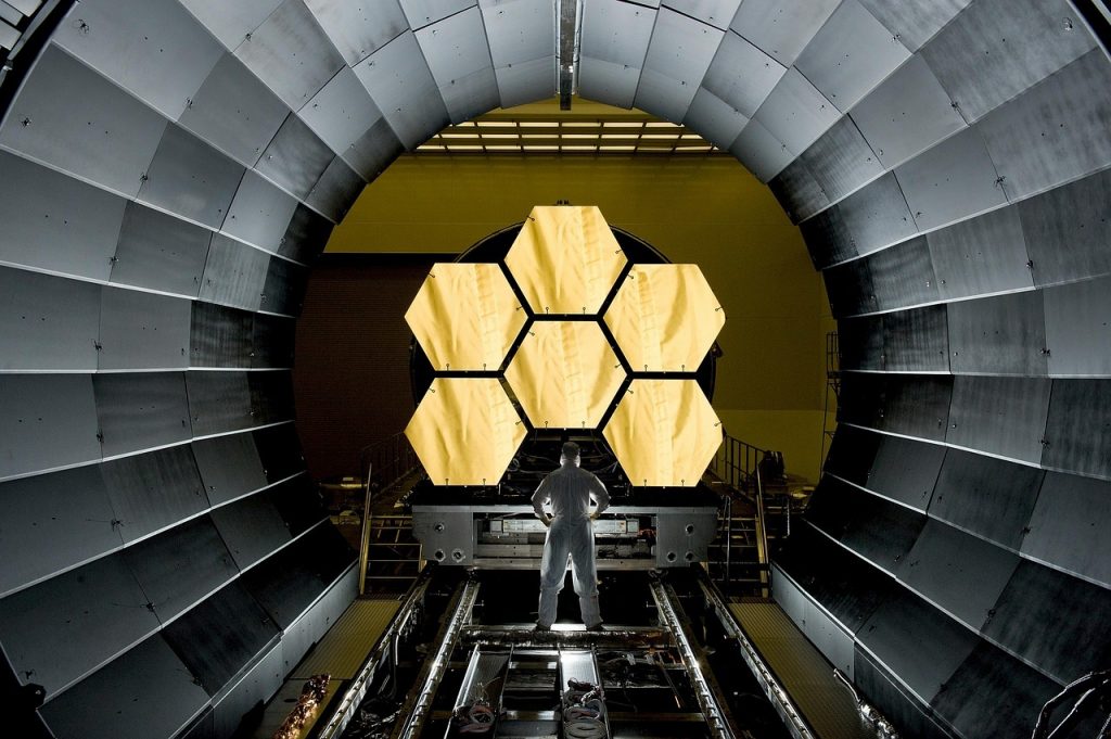 space telescope 532989 1280 - データサイエンティストの転職・求人情報