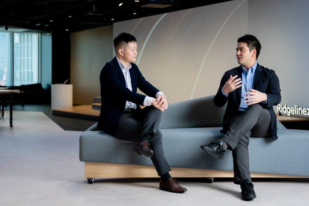 【Ridgelinez(リッジラインズ)株式会社】「セキュリティも分かるビジネスリーダー」を育成する 【2名】インタビュー① - 【Ridgelinez(リッジラインズ)株式会社】「セキュリティも分かるビジネスリーダー」を育成する