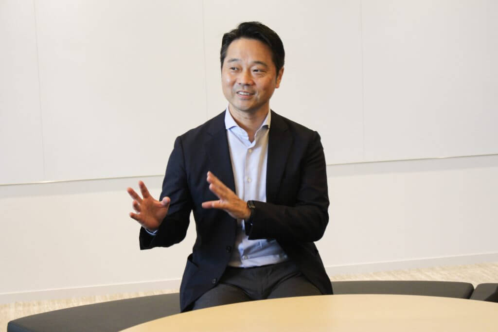 【デロイト トーマツ ファイナンシャルアドバイザリー合同会社 フォレンジック&クライシスマネジメント】~業界・業種を問わず多様な不正・危機対応に臨むプロフェッショナルチーム~ 吉峰様お写真 - 【デロイト トーマツ ファイナンシャルアドバイザリー合同会社 フォレンジック&クライシスマネジメント】~業界・業種を問わず多様な不正・危機対応に臨むプロフェッショナルチーム~