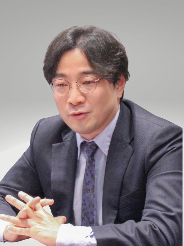 シームレスな連携による成長戦略 丸の内キャピタルの強みと魅力 吉岡様 紹介写真 - シームレスな連携による成長戦略 丸の内キャピタルの強みと魅力